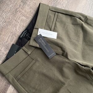 *BRAND NEW*  Banana Republic Dress Pants : SLOAN Curvy Fit Collection